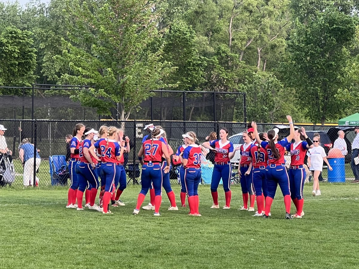 Game over. Falcons win 9-6 <a href="/DJBisogno/">Dominic José Bisogno</a> @norby