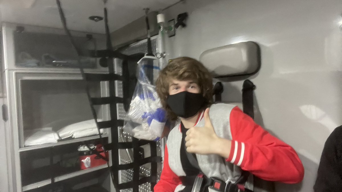 Ranboosaysstuff's tweet photo. Bro my project sent me to the hospital on the first day https://t.co/g8NepAhvLf