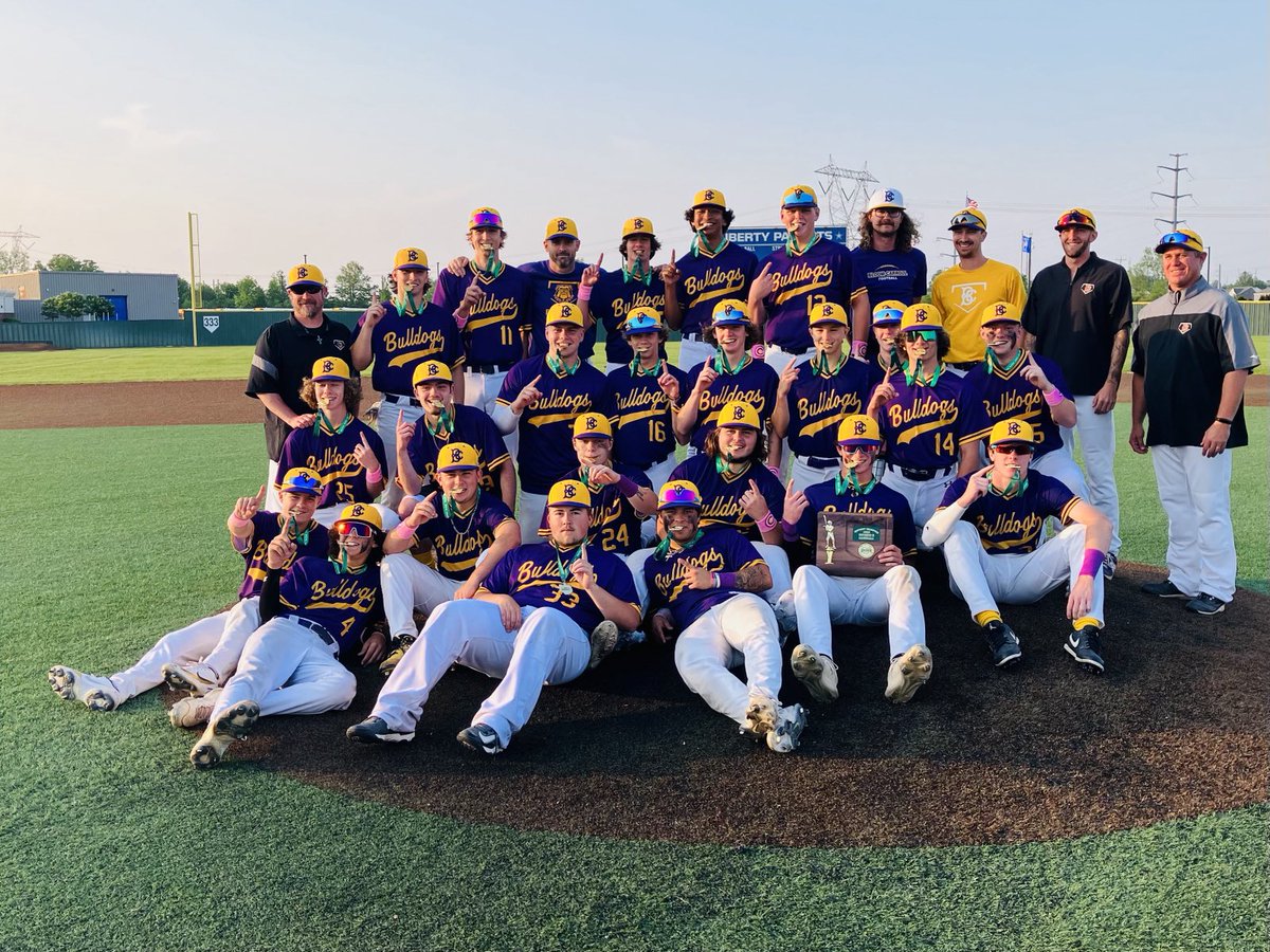 Congrats to Bloom-Carroll: Central District Division II Champions. Bulldogs headed to the Sweet 16 after 9-6 win over top-seeded Jonathan Alder. ⁦<a href="/BCBaseballFB12/">Jason Vest</a>⁩ ⁦<a href="/BCBulldogsports/">BC Athletics</a>⁩