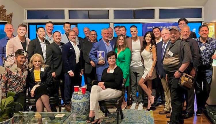 LogCabinOC's tweet photo. Thank you to Rick Leventhal's wife, Kelly Dodd, for attending the LCROC event on Saturday, May 13, 2023. A wonderful night of fun and we appreciate the support. https://t.co/jeh4JseEwz
.
.
.
#lgbtq #logcabinoc #chasingcatastrophe https://t.co/9B9s6NMhPo