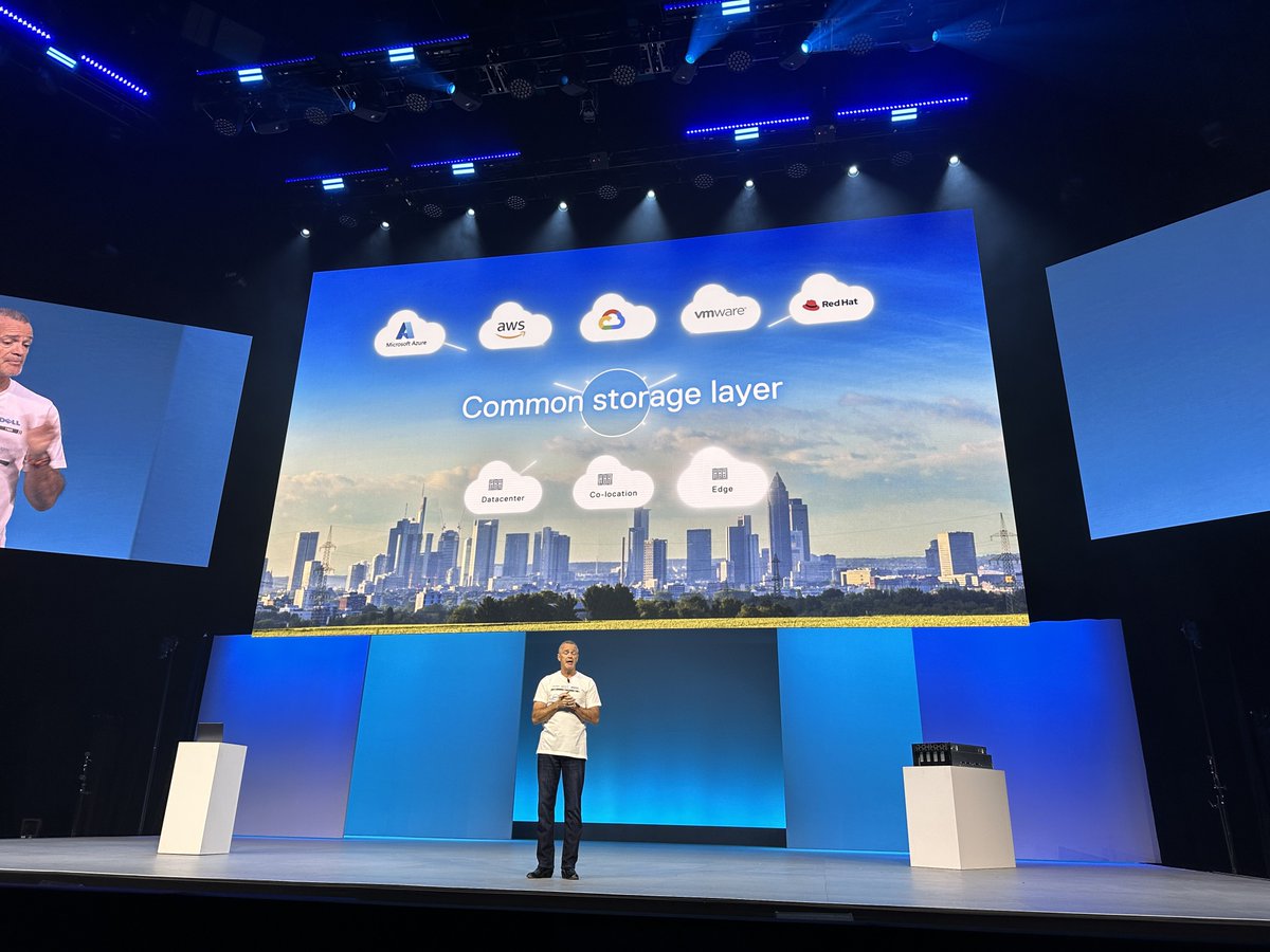 At #DellTechWorld @JClarkeatDell unveils a key part of our multicloud architecture: Common Storage Layer