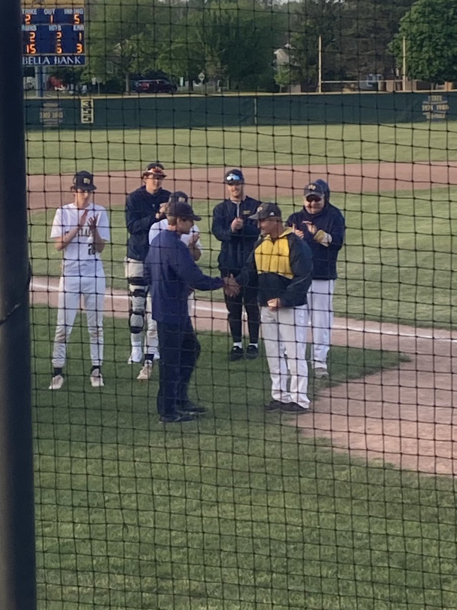 MP_OilersBSBL's tweet photo. Congratulations to Luke Epple who, with tonight’s win, has reached  800 career victories with the Oilers. https://t.co/ZAL92fCtnn