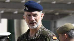 NUNCA he sido
NUNCA soy
NUNCA seré

------------------
¡SÚBDITO TUYO!
------------------

El que tenga cojones, que lo retuittee