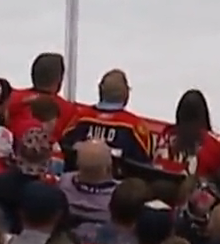 LachInTheCrease's tweet photo. Shoutout to the Panthers fan who wore what appears to be an Alex Auld jersey to the game tonight. You're an absolute real one. https://t.co/EgGWfnsuxA