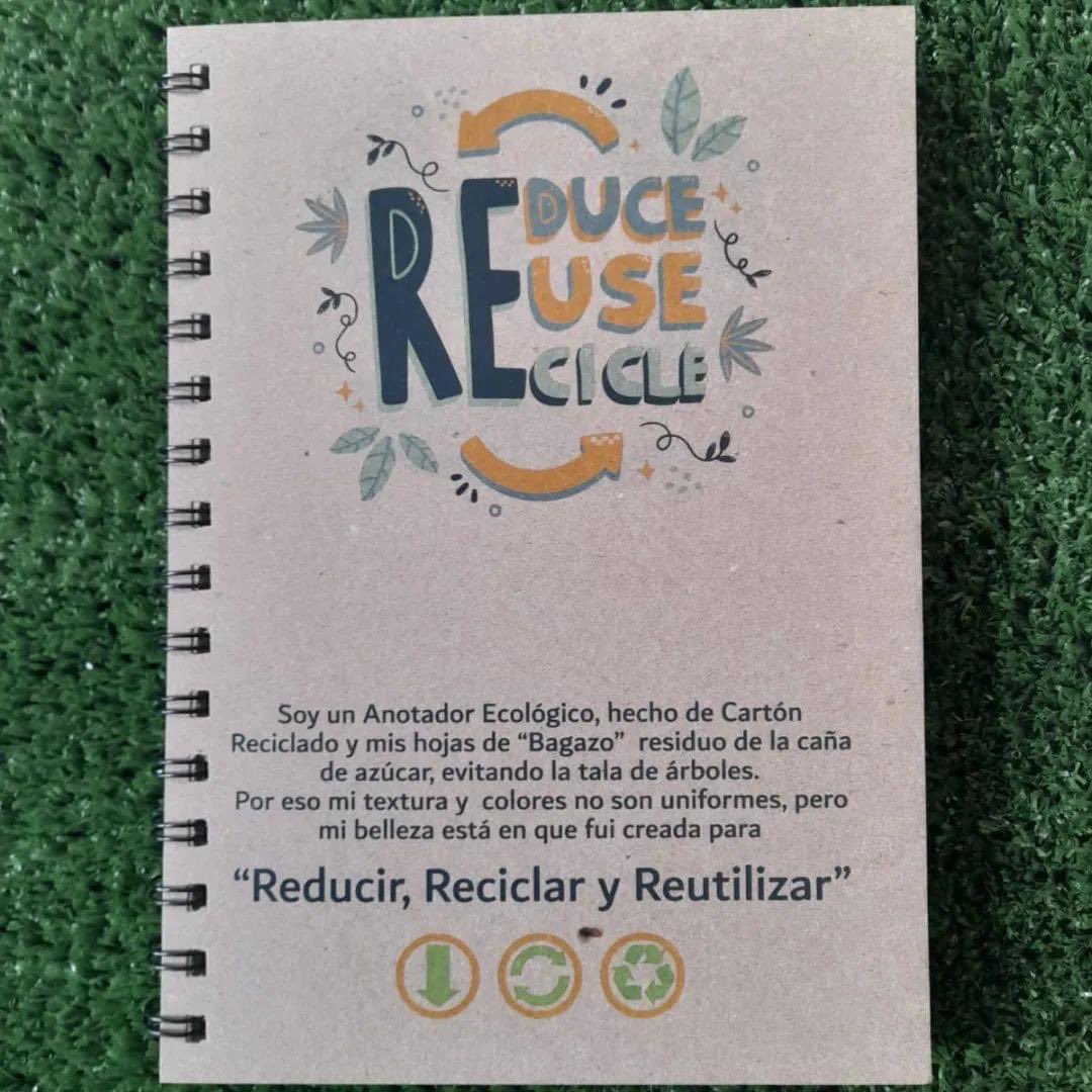biotransito's tweet photo. #CUADERNOS y #ANOTADORES #Ecológicos, con tapas de #Cartón #Reciclado y hojas de #Bagazo, de caña de azúcar
(Evitando la tala de #árboles )
Por eso su textura y  colores no son uniformes, pero su belleza está en que fue creada para 
#REDUCIR #RECICLAR y #REUTILIZAR 
#ecofriendly https://t.co/79499o6B4v