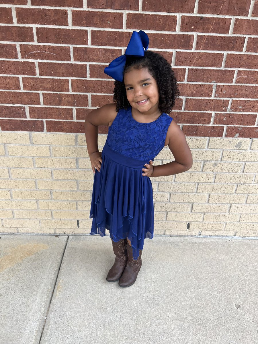 Mrs_Stevenson23's tweet image. “When I grow up I want to be a cheerleader”💗

Congratulations to our PreK Grad!! We are so proud of you Adaleigh Grace! Watch out kindergarten our positively peppy diva is heading your way🥰🥳 @WarnerCFISD  #Mygrad #soproud #WarnerWolves #PreKGraduate #Kinderbound