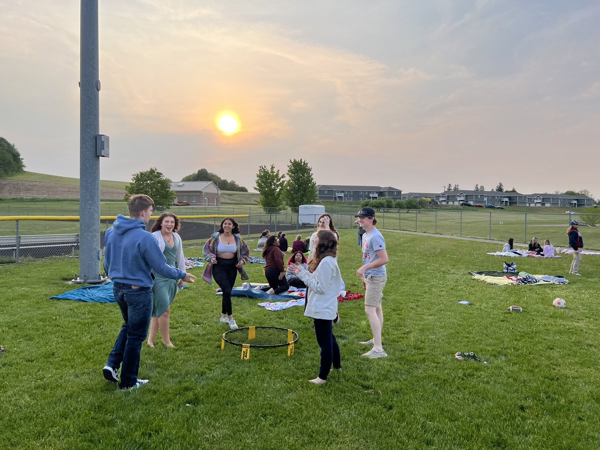 RAHSburg's tweet photo. Happening now: RAHS 1st annual Senior Sunset #ReedsburgPride #ClassOf2023 https://t.co/O7LEY7BFGJ