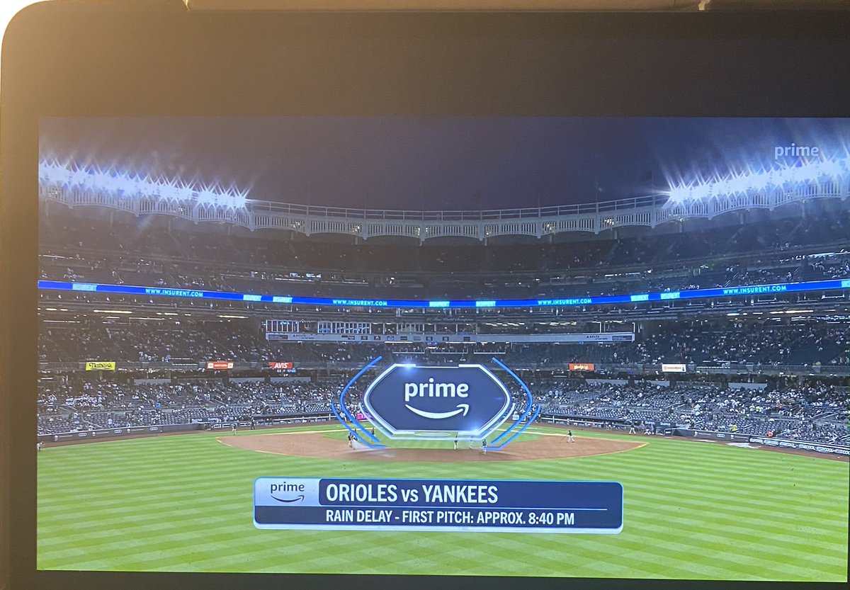 pcarnboy's tweet image. Watching the grounds crew is so much better than M.A.S.H., TMKS, Mets Amazin’ finishes etc. I like it. #YankeesTwitter #MetsTwitter