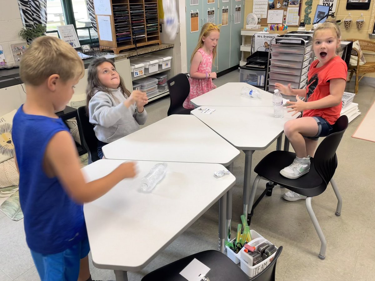 Mrs. Brenize tweet media