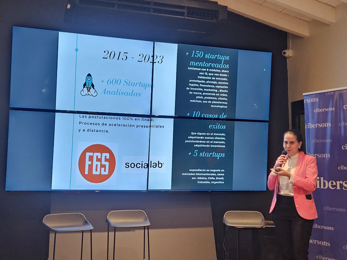 GENParaguay's tweet image. Desafíos y actualidad de Startups en Paraguay.
Astrid Sanz en representación de MITIC en reunión de KARAKÚ Emprendedor