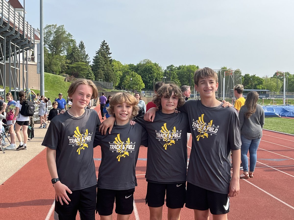 MrRileyReads's tweet photo. Great showing by the @HorningMiddle 6th grade track team at the City Meet! Hope to see everyone back next year! #1Horning https://t.co/mzTbEjeUAp