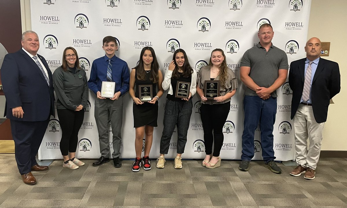 HowellTwpK8's tweet image. Recognizing our amazing Middle School Student Achievers! Congratulations to Julia Epshteyn and Kiersten Cygal as overall achievers and finalists Sofia Mendez, Natalie DiGregorio, Addison Chan and Liam Daley! #HTPSLearnerSuccess @HowellTwpMSN  @HowellTwpMSS