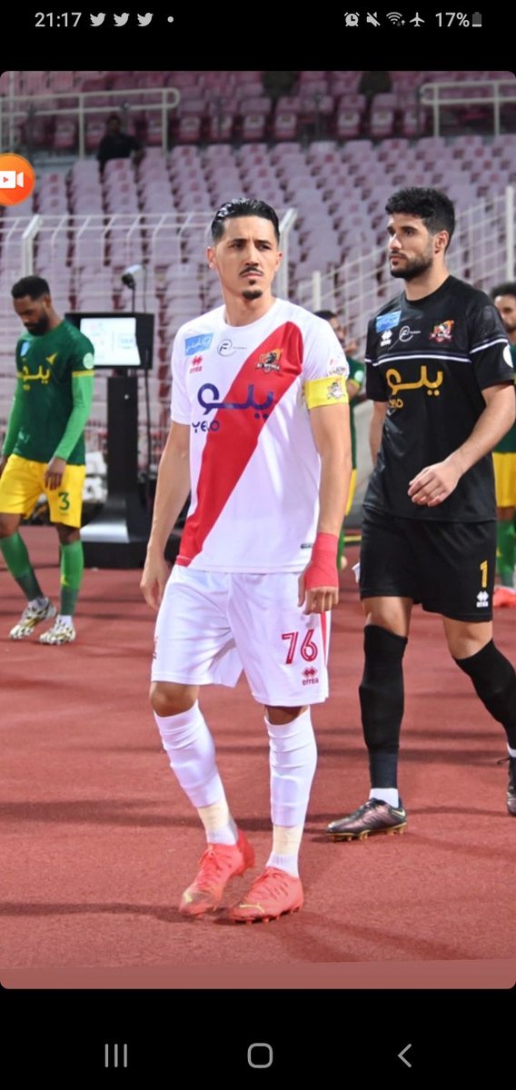 munysouma12's tweet photo. ALWEHDA fans, please refrain from saying anything negative about Munir. He is an excellent goalkeeper and you are very lucky to have him on your team. You should be proud🖐
The whole team needs your support  especially during this time Let's stand by them together @Munir_Mohand https://t.co/iocXfSmPL7