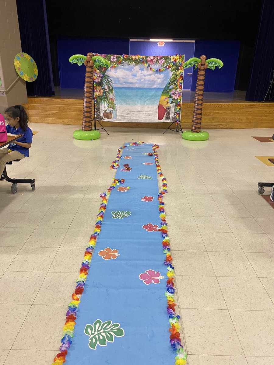 MsAlmanza713's tweet photo. 🍍🌺🏝Our Pre-K Awards turned out amazing!! 🏝🌺🍍 @DeLeonB2008 @MrsCampos3 @maria_elizalde1 thank y’all for all of your help!  #prek #luauceremony @HinesCaldwellES @MrsDstigers https://t.co/RcgaGfBhF2