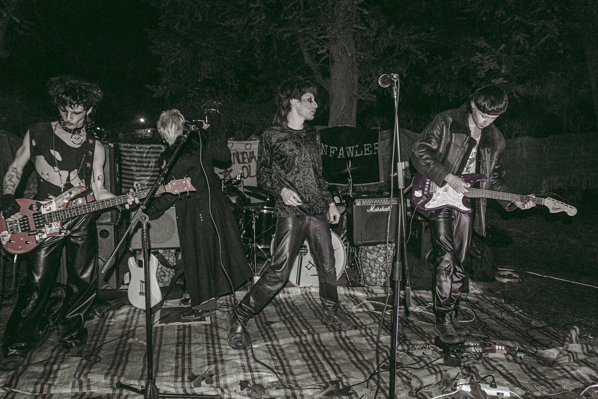 FestiRoteo's tweet photo. @NotumNegres en el primer festival roteo. Una noche llena de euforia rock excitación y una presentación única 💯 
PH:@lucas_shuras https://t.co/1TjEH8VRSR