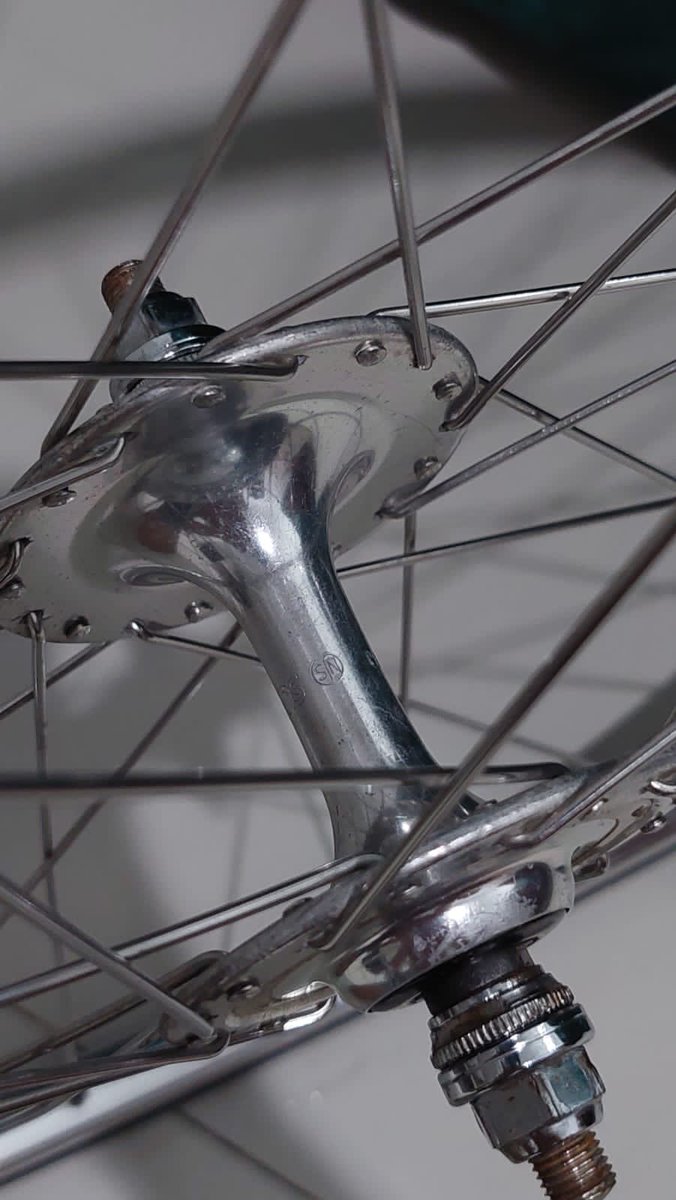 andiraa's tweet photo. Suntour NJS 36H & H+Son TB14 wheelset. Used, wts 4.5jt (nego alus). Lokasi bintaro. #fnfjb #wheelsetkalcer #anjae #IDFixed https://t.co/XK49GIUR4o