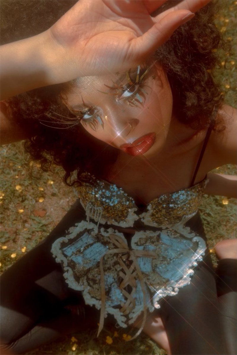 aspenonlife's tweet image. All I know is you could’ve had the world 🖤 

#richmondva #rva #createart #beart #rvamua #rvaphotographer #rvamodel #aspenonlife #heartonmysleeve #create