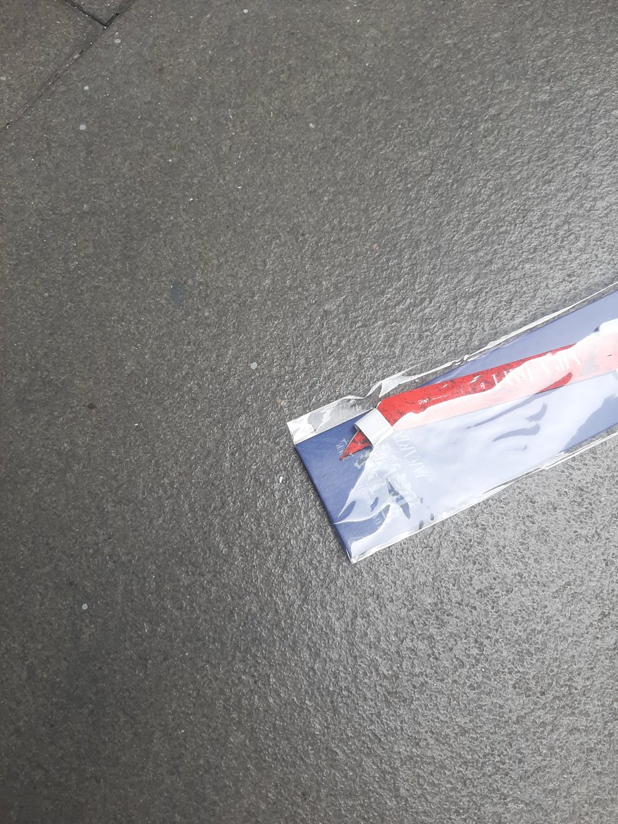 Naa0995's tweet photo. WTS 2 tiket VIP suga Day 1 Qn 15** (4.8 juta)

✔COD ice sekarang

Wts wtb agustD #AgustD_SUGA_Tour_in_Jakarta #SUGA_AgustD_TOUR_in_Jakarta #SUGA_AgustD_Jakarta https://t.co/ez5eXJFzMO