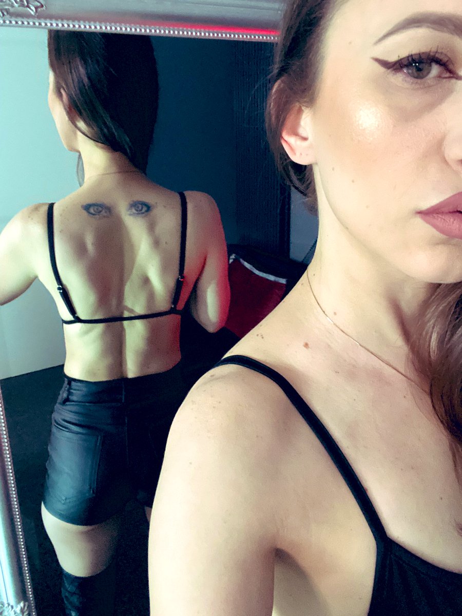 SASSY_PAULA_M's tweet photo. #cammodelsSM #mistress #shorts #spoilme #serve #obey
https://t.co/eGM6sHbYFj https://t.co/1cEXs5hRpP