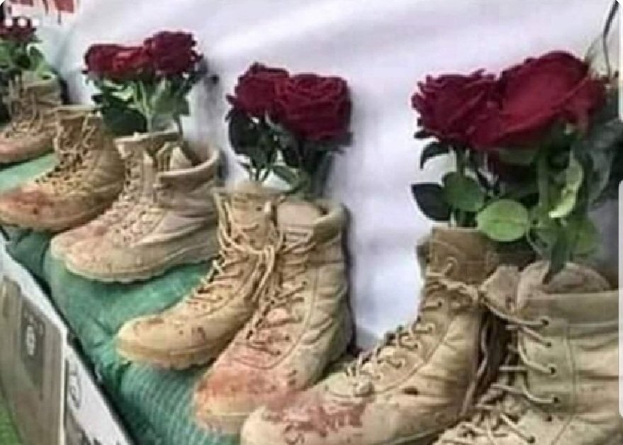 شہید کی جو موت ھے وہ قوم کی حیات ھے۔ شہید ھمارا فخر ھے۔ آج قوم کے لیے ہر شہید کے لیے خراج تحسین پیش کرنے کا دن ھے ۔ افواج پاکستان ملکی سلامتی کی ظامن ھے۔ افواج پاکستان کے ساتھ کھڑے رہیں۔ پاکستان زندہ باد