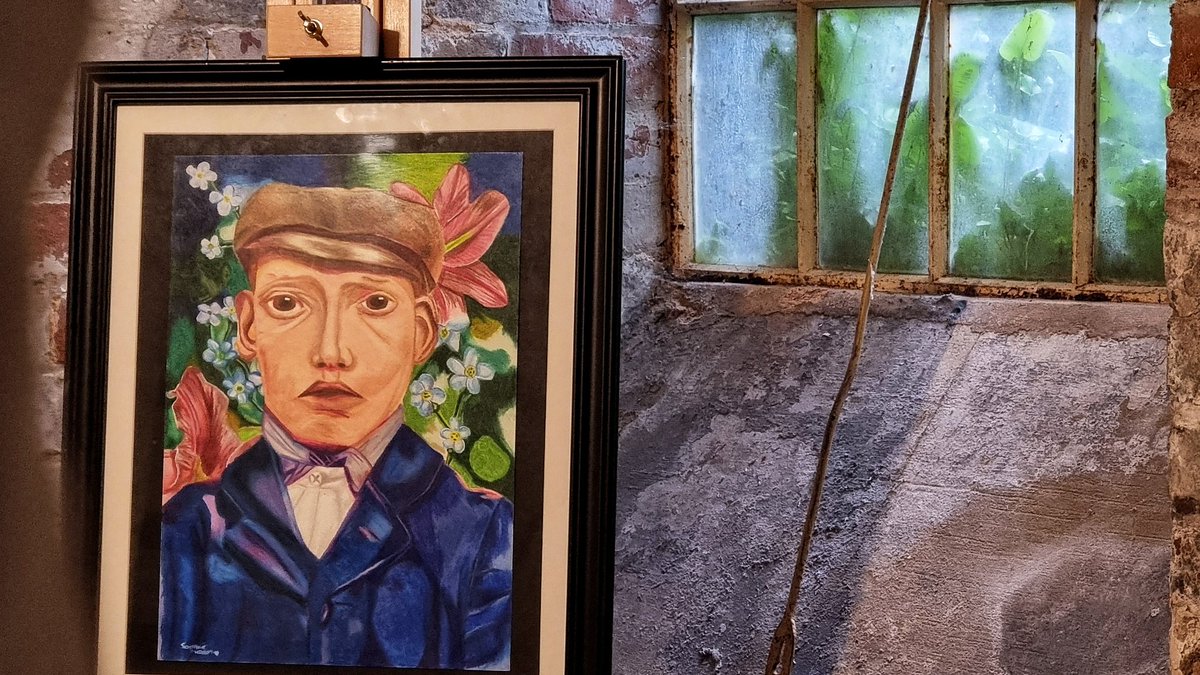 NTWorkhouse's tweet image. Across The Workhouse you will find poignant artistic works by #imagemaking and commercial design students from Vision West Notts College.

They all consider the critical issues surrounding the culture and history of this place.

They're here for a limited time, so come soon!