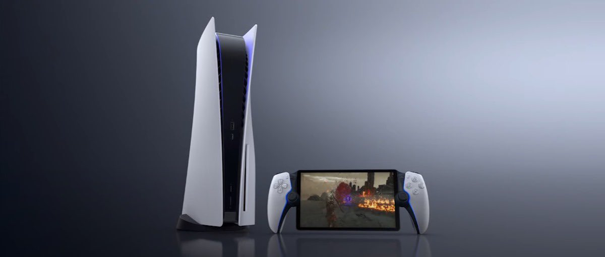 Uxio's tweet image. No pude ver nada de la PlayStation Showcase ayer, y cuando he entrado esta mañana y he visto esto, de verdad, pensé que era una broma de algún usuario, pero oye que aquí está la versión Sony de Wii U. Igual en PS6 ya no necesitas la consola... #ProjectQ