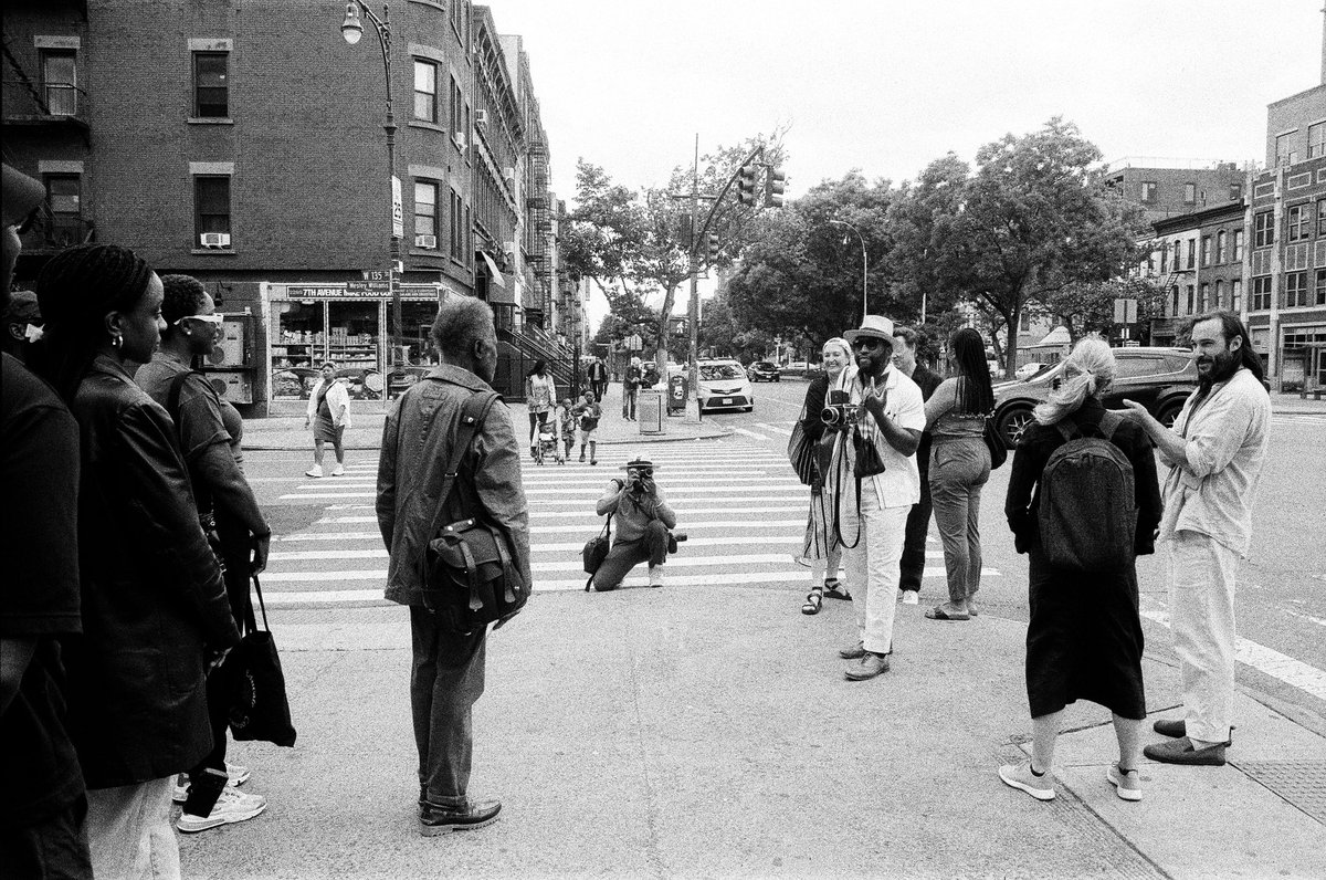 kedrickdwalker's tweet photo. A Wander in Harlem / MoMA x Souls In Focus @soulsinfocus / Tri-X 400 / Harlem / May 2023
#soulsinfocus #getinfocus #harlemphotowander #trix400 #filmphotography (2/2) https://t.co/osSVBoWFaz