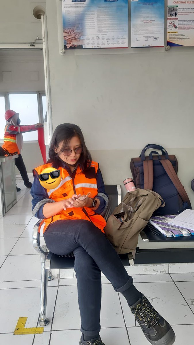 ksntdys's tweet photo. @worksfess Ootd belalang tempur miskhah https://t.co/7t5y2mafMv