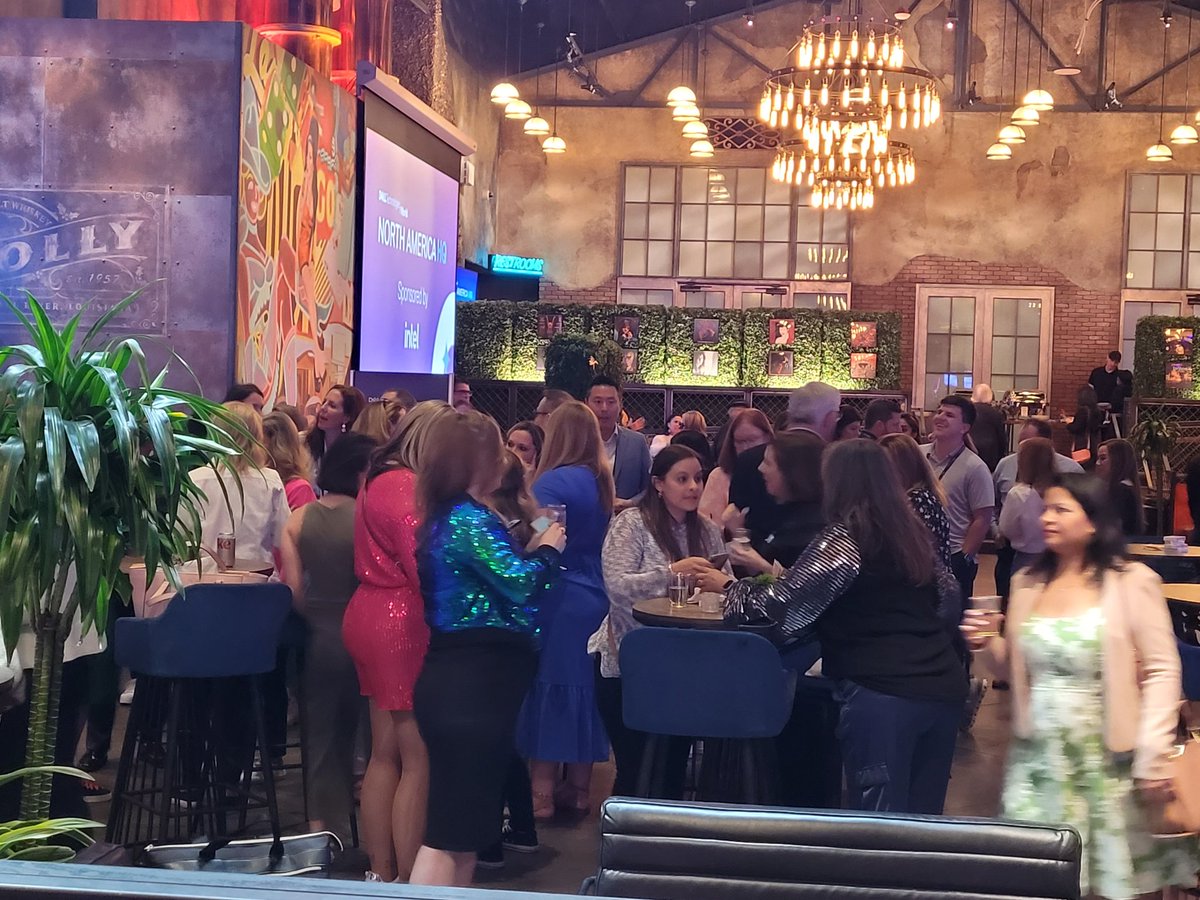 After a very successful #DellTechWorld, it was wonderful to attend the One Marketing Team celebration hosted by <a href="/alliedewsays/">Allison Dew</a> and <a href="/intel/">Intel</a>   <a href="/DellTechPartner/">Dell Technologies Partners</a> #iwork4Dell
