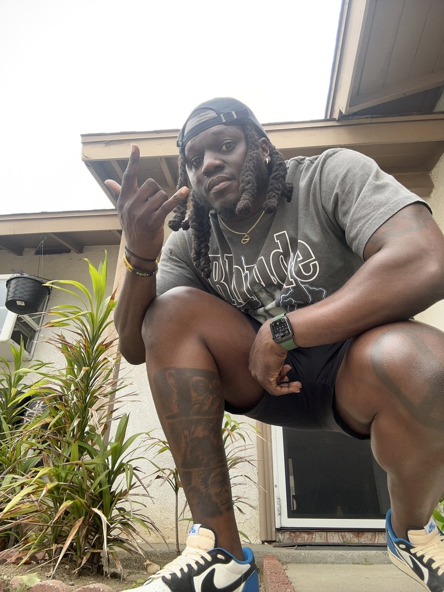 Flygerian43's tweet photo. From the WestSide with Love…💛#CaliDump https://t.co/tTaeWOUQ7S