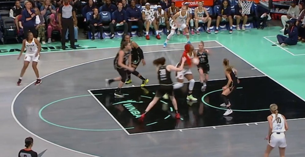 How many rookies in their 2nd game ever have possessions where every defensive player on the floor is giving them attention? Aliyah Boston is demanding respect. #IndianaFever #wnbatwitter #wnba <a href="/aa_boston/">Aliyah A. Boston</a>