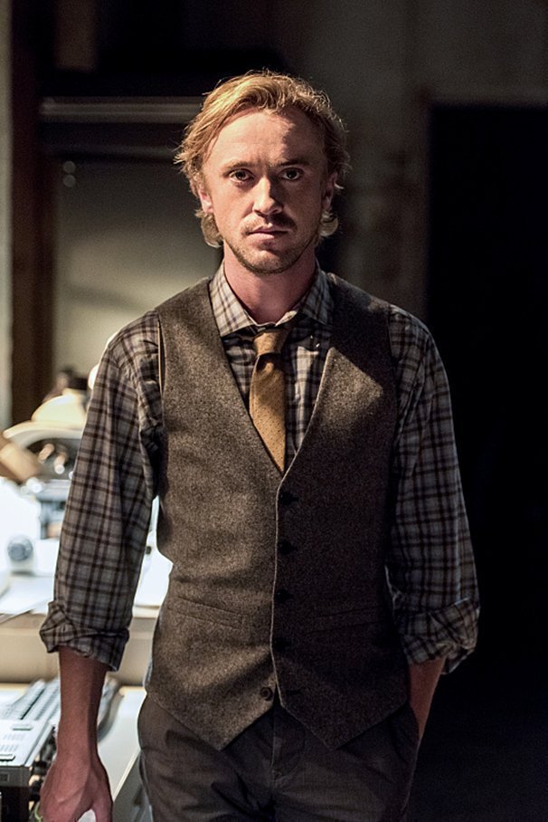 Beyond_TLOU's tweet photo. 7. #DoctorAlchemy
Though technically Savitar in a sense with him controlling #JulianAlbert, but i feel like Alchemy was his own separate character. Being technically the central villain of #TheFlash S3, he was honestly pretty interesting as the first non-speedster big bad https://t.co/c8FKFEqOUa