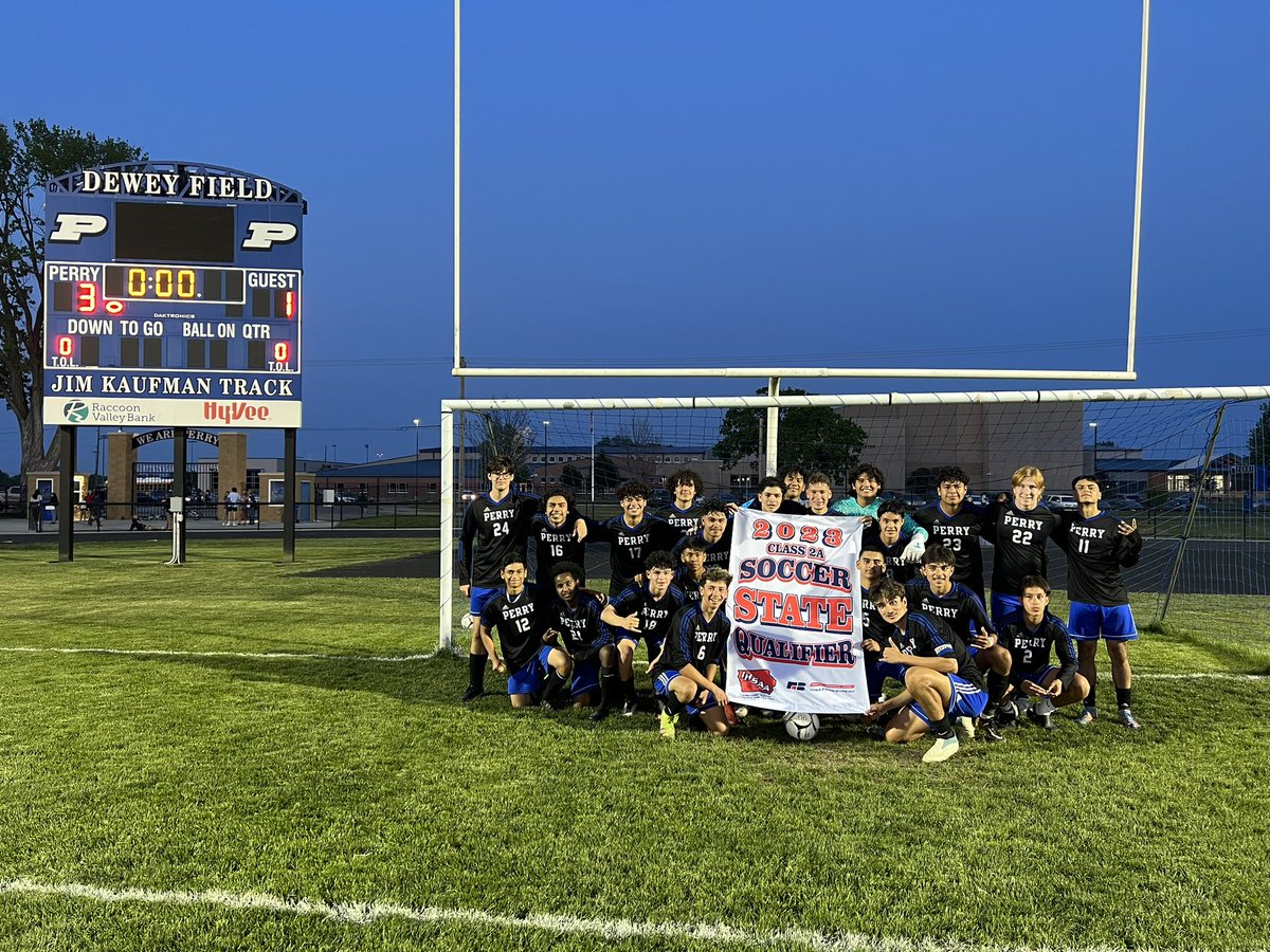 PerryActivities's tweet image. The Bluejays are on to STATE!

Tonight the Bluejays defeated Glenwood 3-1 in the Class 2A Substate 8 final! 

Great work by all! Thank you to all the fans that came out to support!

@The_Bluejay_Way @ThePerryChief @RaccoonRadio @theperrynews 

#GoBluejays