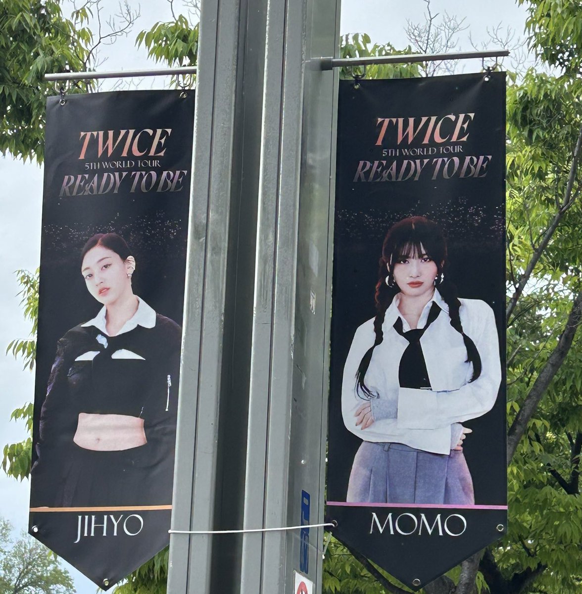 vvkmtaevv's tweet photo. 02line  /  🚺  /  CHIBA  /  ももぺん🍭

#TWICE LIGHTS   10/30参戦
#TWICE_4TH_WORLD_TOUR 4/24参戦
#TWICE_5TH_WORLD_TOUR  5/13参戦

❤️でフォローさせていただきます🙌🏻
#TWICE
#TWICE好きと繋がりたい 
#onceと繋がりたい https://t.co/seM0oVlPBH