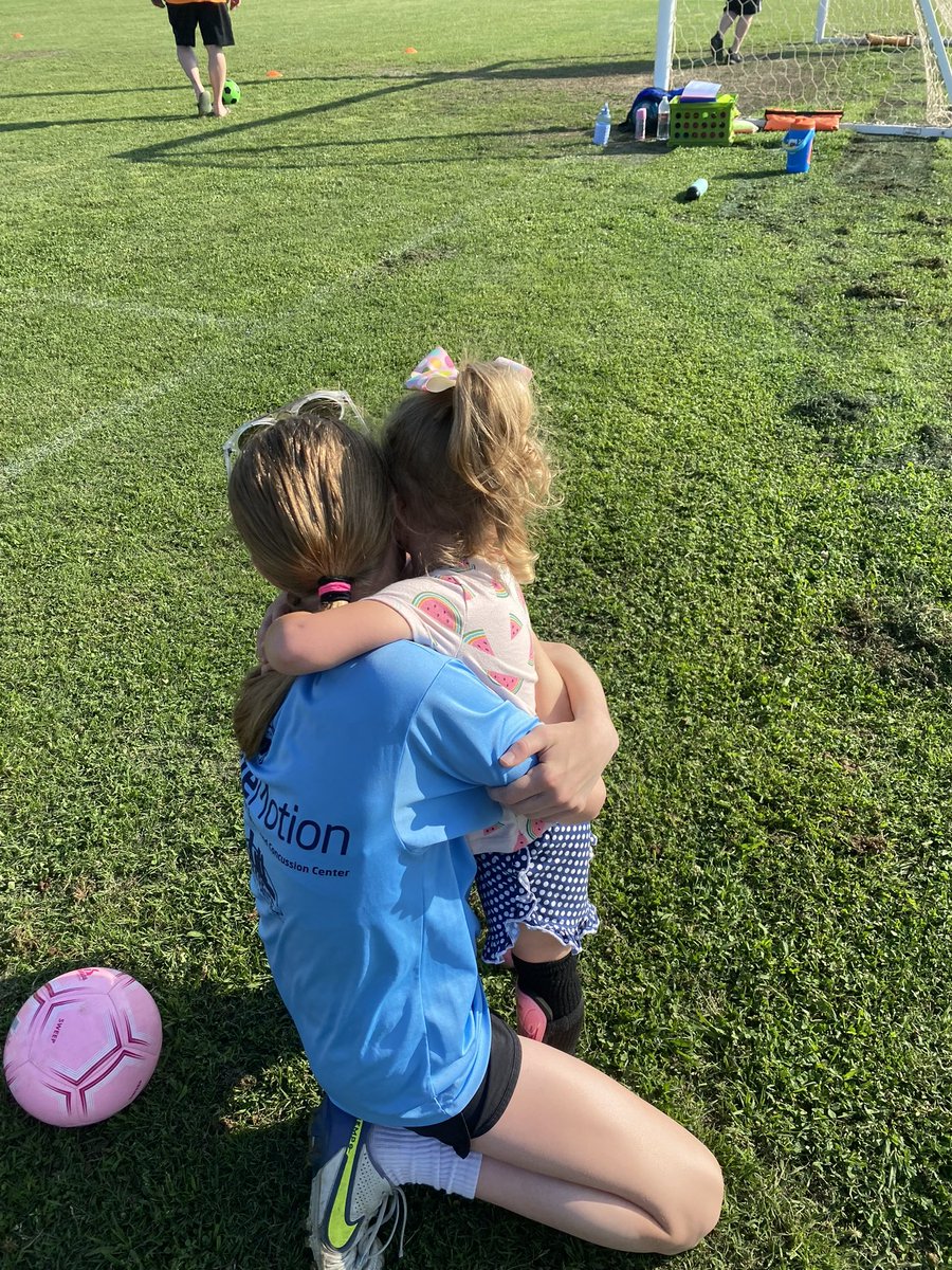 WSAOKCSoccer's tweet photo. Some of our OKC 2010 ECRL-NTX team coach for TOPSoccer, a program for children and adults with disabilities and exemplify our mission statement to “Serve others through sport by inspiring greatness, cultivating friendships, producing excellence, and empowering ambitious dreams.” https://t.co/by6auuksQ5