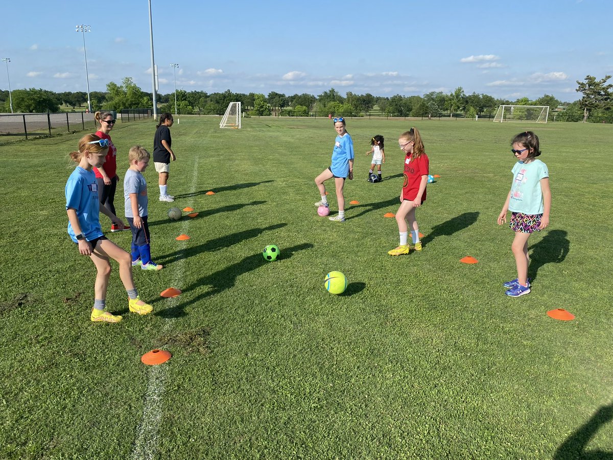 WSAOKCSoccer's tweet photo. Some of our OKC 2010 ECRL-NTX team coach for TOPSoccer, a program for children and adults with disabilities and exemplify our mission statement to “Serve others through sport by inspiring greatness, cultivating friendships, producing excellence, and empowering ambitious dreams.” https://t.co/by6auuksQ5