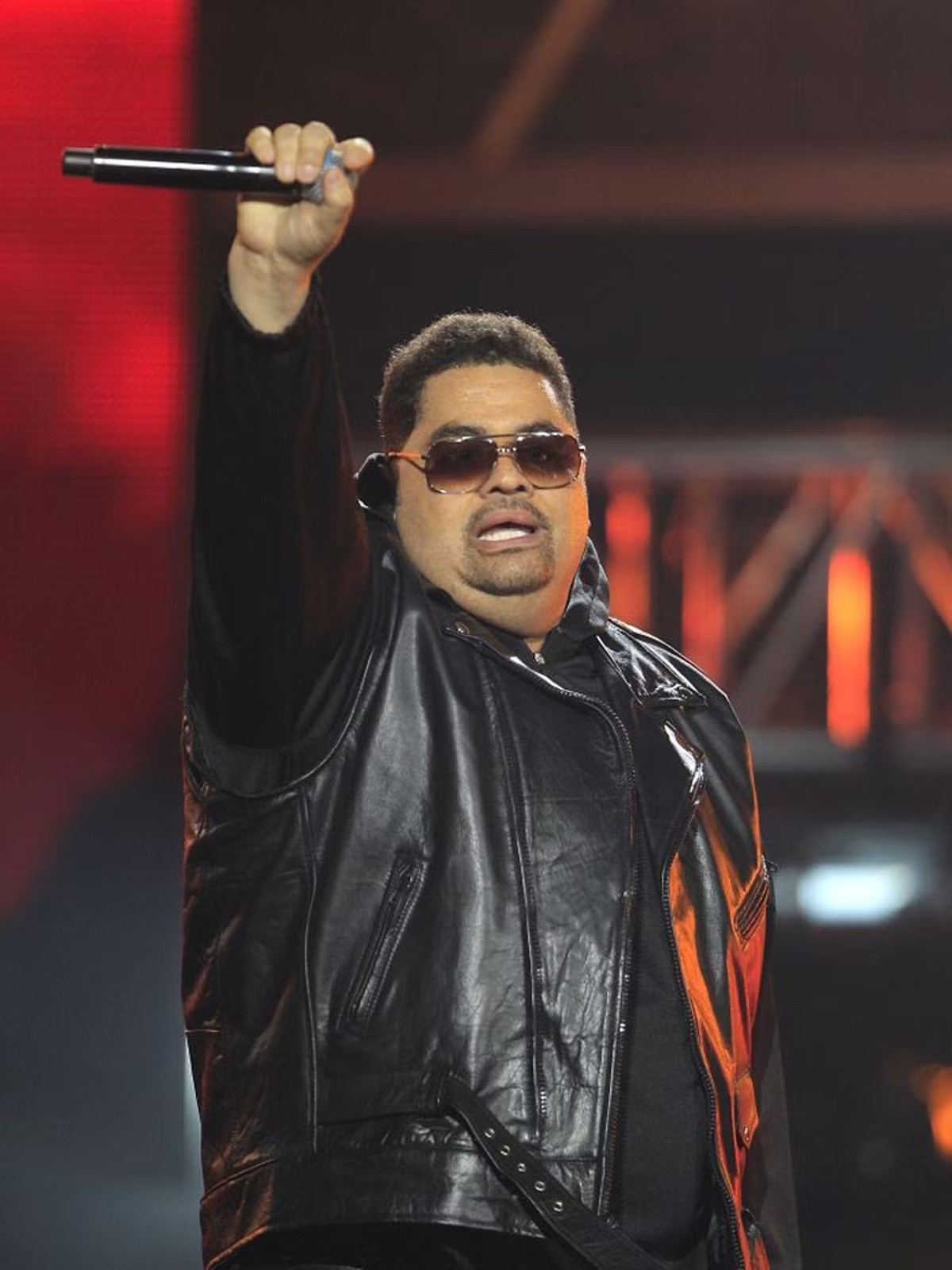 Happy birthday to the legendary Heavy D
RIP 
