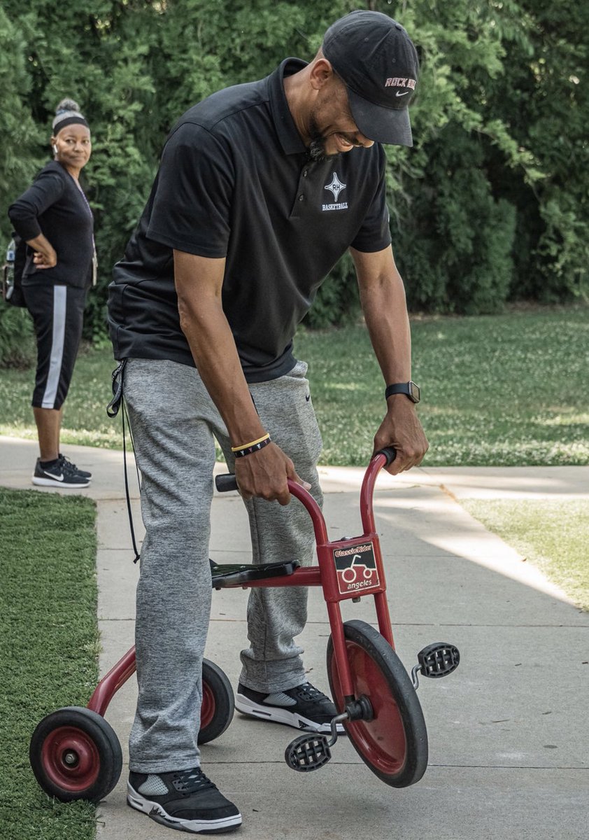 CoachKennyO's tweet photo. They said I couldn’t do it, it wasn’t easy but I proved them wrong. Got all of this 6’2” frame on a tri-cycle……. Last day at Ebenezer Ave. Elementary School with the After School Challenger Program…….. Yes I did it @JSanders0816 @ebenezer_avenue https://t.co/zkxs5d3ty7