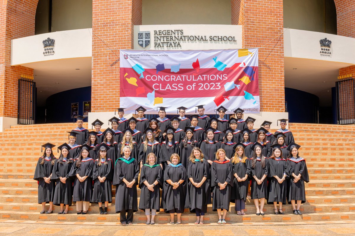 RegentsSchool's tweet image. Congratulations to our wonderful Class of 2023. We will miss you all but wish you happiness and success for the future. We know you will seize every chance to learn and grow, and make a positive impact on the world. Your future is bright!
#GoRISP #ClassOf2023 #Graduation
