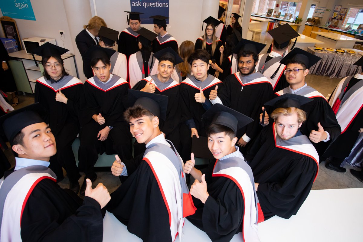 RegentsSchool's tweet image. Congratulations to our wonderful Class of 2023. We will miss you all but wish you happiness and success for the future. We know you will seize every chance to learn and grow, and make a positive impact on the world. Your future is bright!
#GoRISP #ClassOf2023 #Graduation