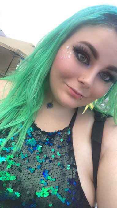 I got locked out of my twitter account for so long but I&rsquo;m back 🥹🥹   First 20 people to click on the<a href="/tag/camgirl"class="tags"><span>#camgirl</span></a><a href="/tag/contentcreator"class="tags"><span>#contentcreator</span></a><a href="/tag/onlyfans_girl"class="tags"><span>#onlyfans_girl</span></a>