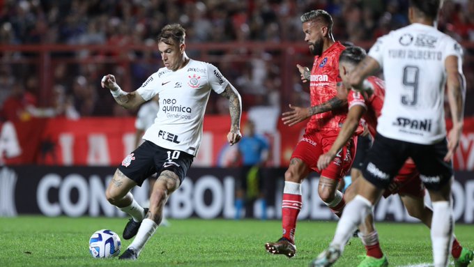 Fw8Jh8PWcAAfzKX?format=jpg&name=small