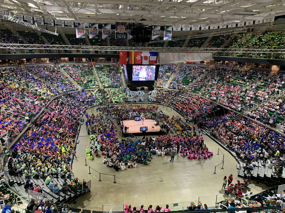 WPSPride's tweet photo. WPS/Manchester Odyssey of the Mind team preparing for Worlds Opening Ceremony and Attending! #MaineOdyssey
#WorldsOdysseyofthemind https://t.co/zyyO5XWVik
