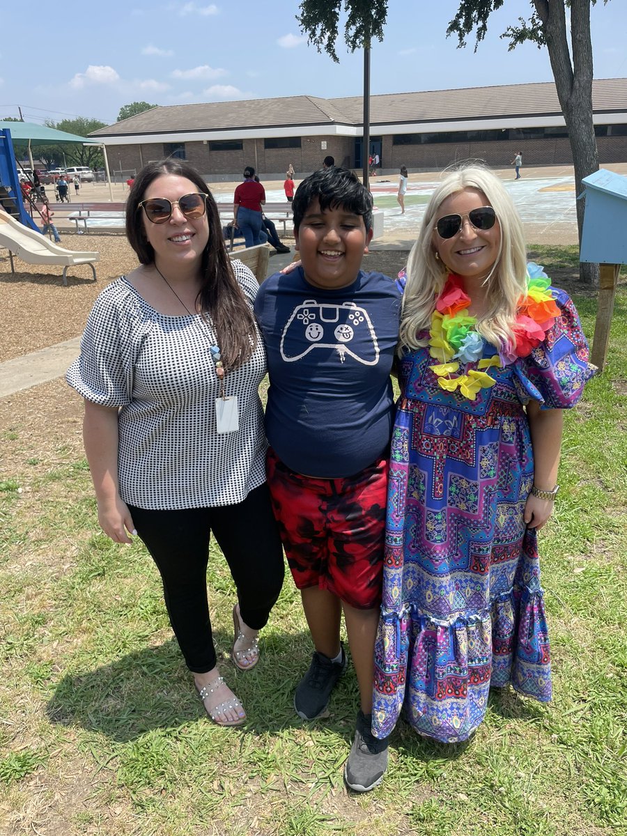 Laura L'Huillier Frazier tweet media