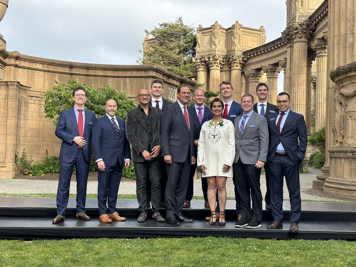 Chuck Robbins tweet media