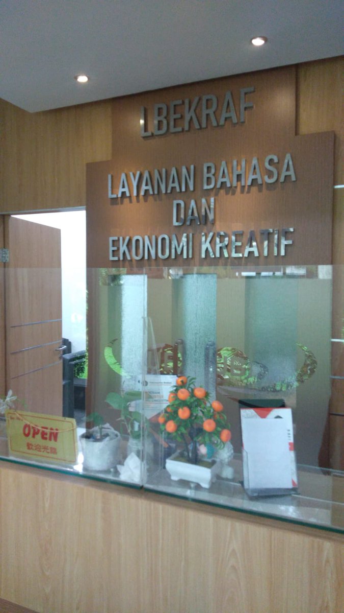 LBEKRAF's tweet photo. Pendaftaran Program #kursus #Bahasa #Asing #TOEFL  
 WA: +6282231495856
E-mail: uptbahasa@ub.ac.id
PROGRAM LAYANAN KAMI TERBUKA UNTUK UMUM https://t.co/uU18UT0ckC