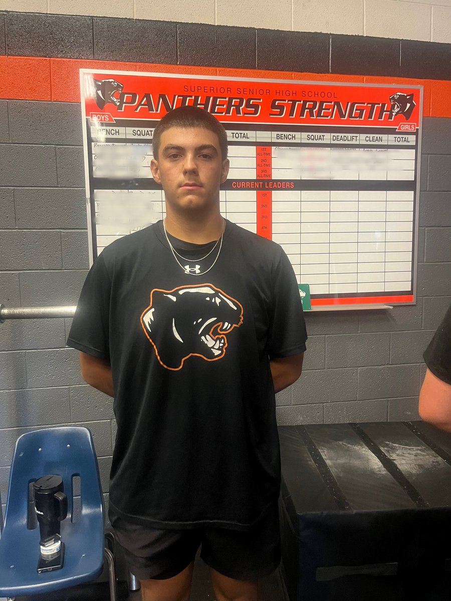 supiefootball's tweet photo. Shout out to c/o 2024 OL/DL Eli Smith 6’3 215 on getting into the 800lb club! #WeAreSuperior https://t.co/QKGSrjwrVh