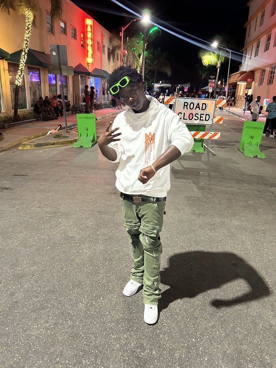 DaPlug11's tweet photo. Gang took over Miami🦎 https://t.co/RLIKBCNFi3