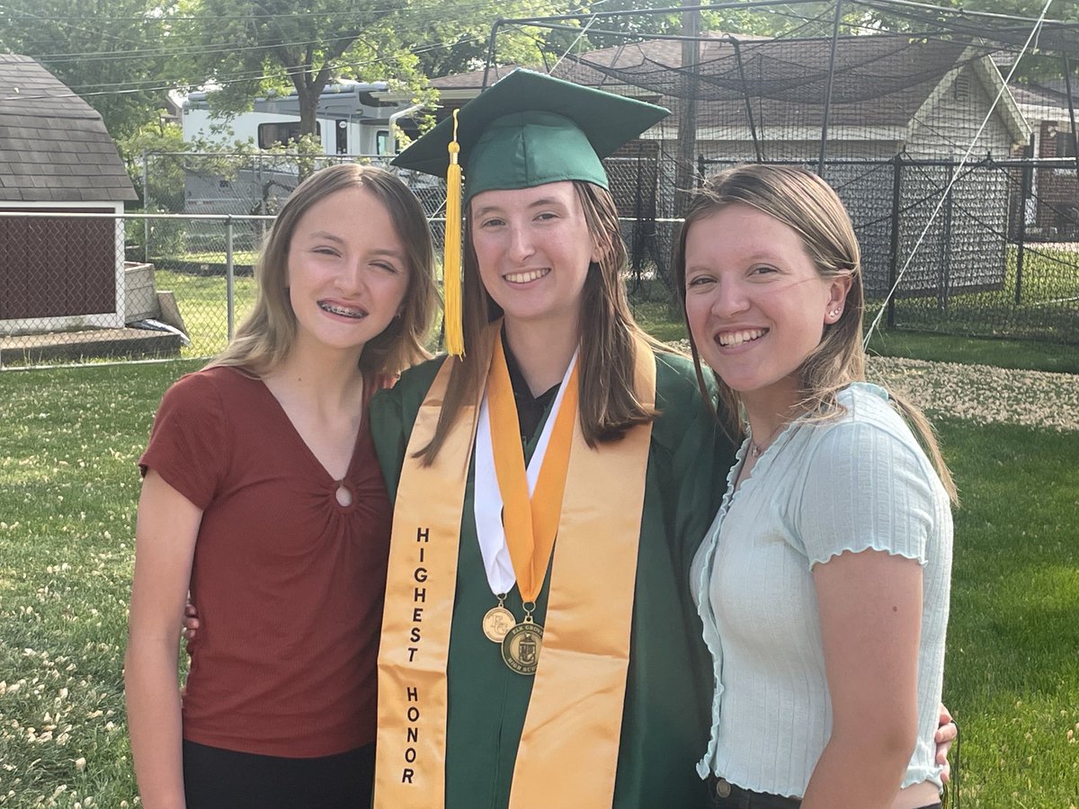 It official! Thank you Elk Grove HS teachers and coaches for all you have done for Libby these past 4 years! Once a Gren ALWAYS a Gren!!
Here we come Indiana State! So proud of you Libby!