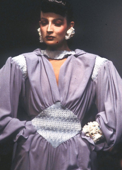 Phyllis67411326's tweet photo. Thierry Mugler fall 1983 RTW  #thierrymugler   #vintagefashion #fashionblogger #fashionaddict #runwaymodel #runwayfashion #runwayshow #runwaywalk #runwaymodels #runwaylook https://t.co/ieVJtvIts3